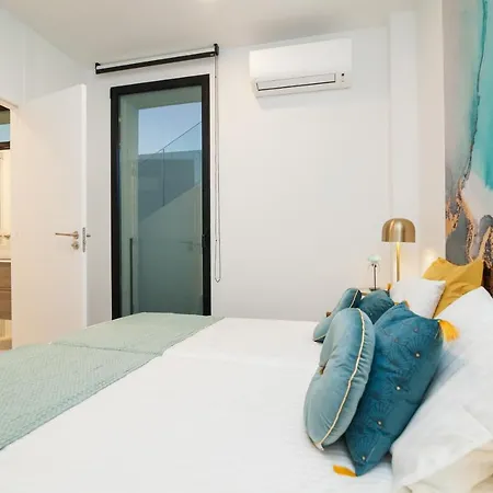 别墅 200m New A With Private, Heated Pool And Amazing Ocean View