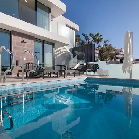 200m New A With Private, Heated Pool And Amazing Ocean View
