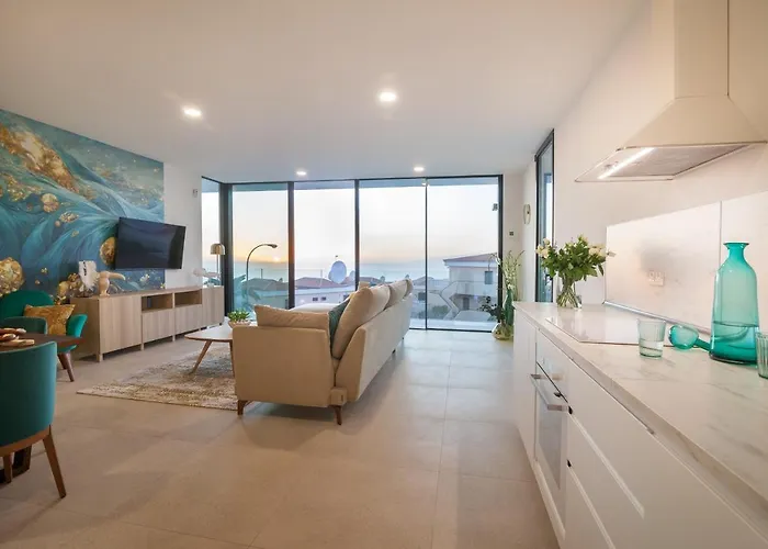 200m New A With Private, Heated Pool And Amazing Ocean View Адехе