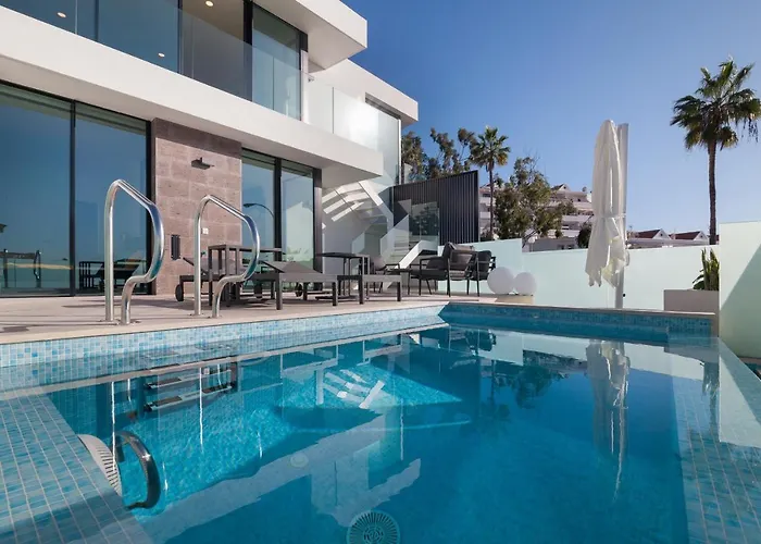 200m New A With Private, Heated Pool And Amazing Ocean View