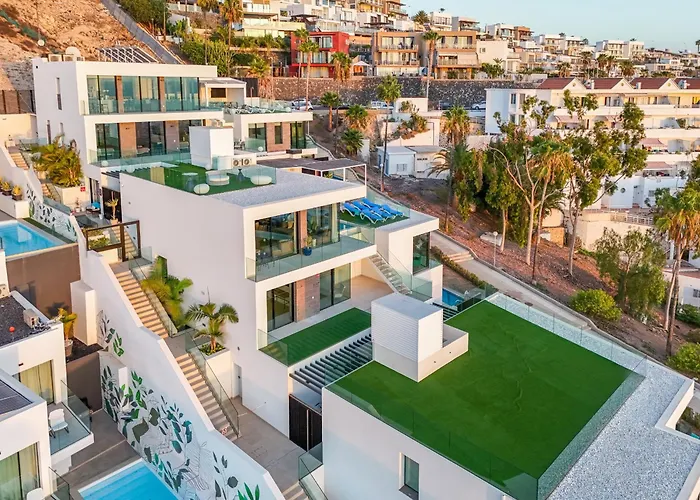 Вилла 200m New A With Private, Heated Pool And Amazing Ocean View Адехе