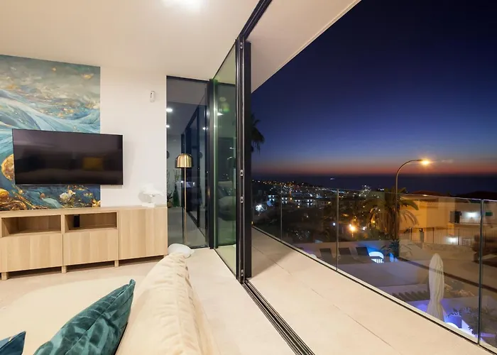 200m New A With Private, Heated Pool And Amazing Ocean View Villa Costa Adeje (Tenerife)