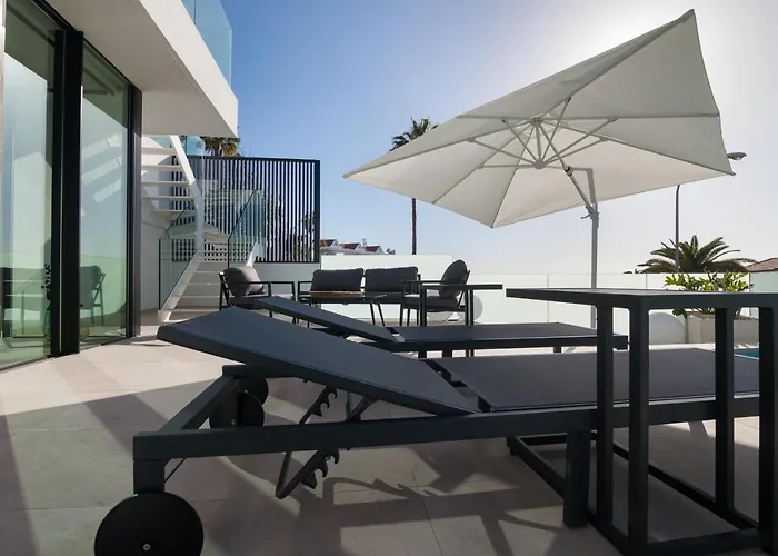 200m New A With Private, Heated Pool And Amazing Ocean View *